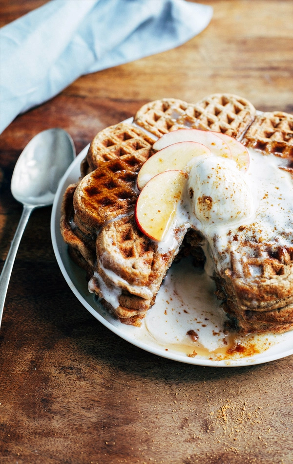 spiced apple pie waffles 4