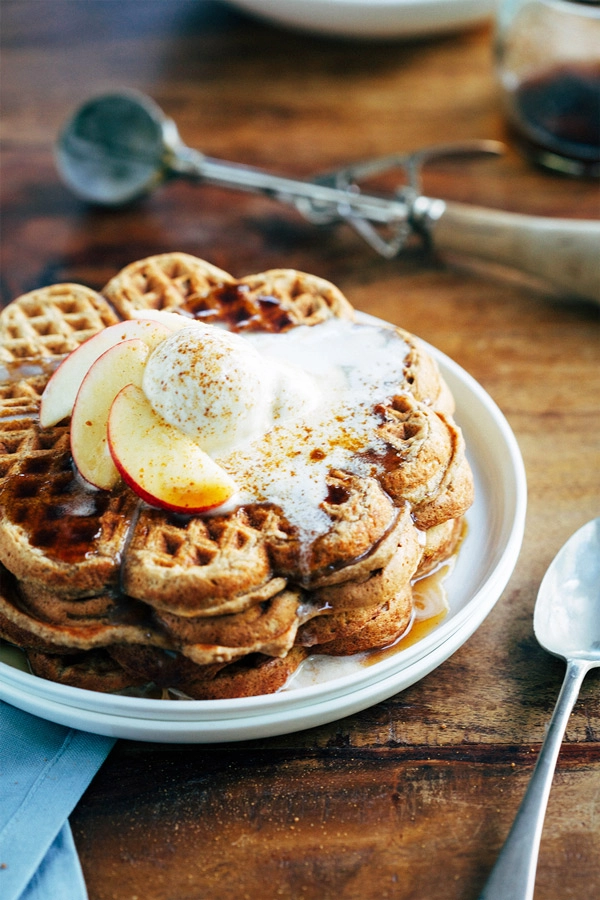 spiced apple pie waffles 3