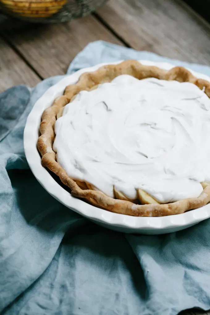 vegan banana coconut cream pie 6