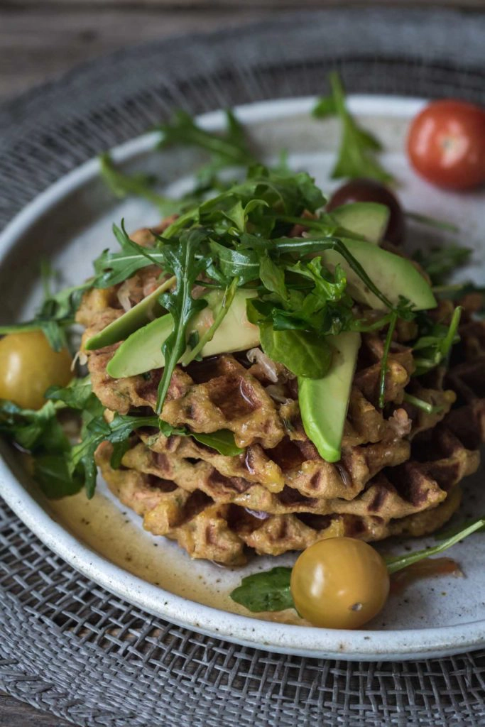 With creamy mashed potato, mixed vegetables and spices, these Sneaky Mashed Potato Cheese Waffles are crispy, cheesy and just a little bit moorish. V and GF