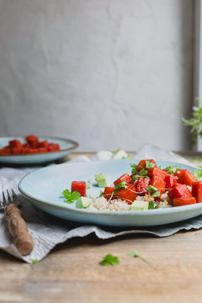 This vegan sesame miso watermelon poke is an effortless combination of sweet watermelon and umami loaded sesame and miso | vegan poke | two plates