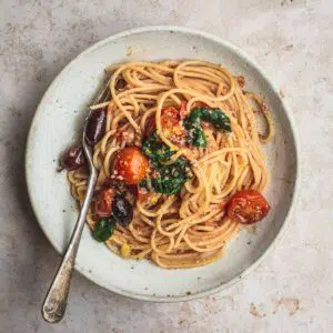 A bowl of tomato spaghetti.